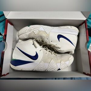 Kyrie 4 Basketball shoes